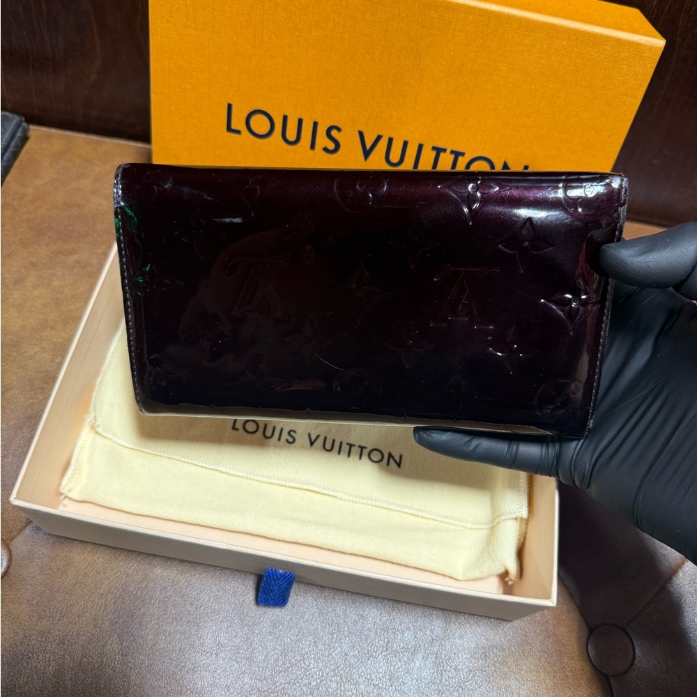 Louis Vuitton Dark Red Monogram Wallet pre Owned